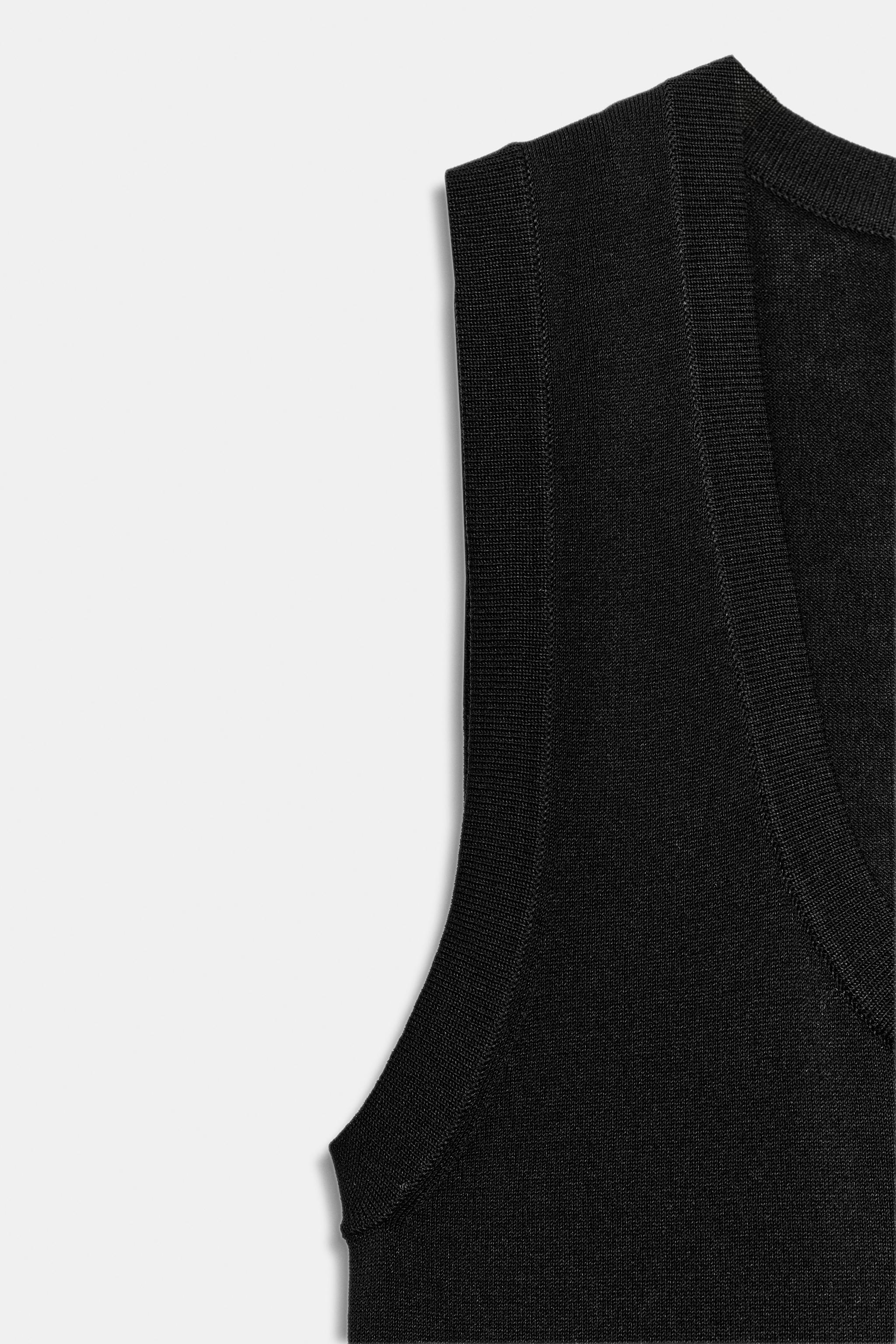 EXTRA-FINE KNIT TOP